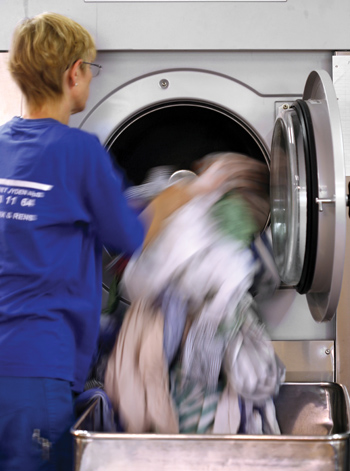 to ensure employee uniforms are always clean and free of grime, partner with a laundry service provider to schedule convenient pick-up and drop-off times for uniforms.